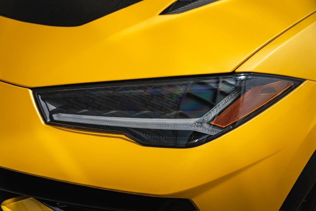 2024 Lamborghini Urus Performante AWD Photo