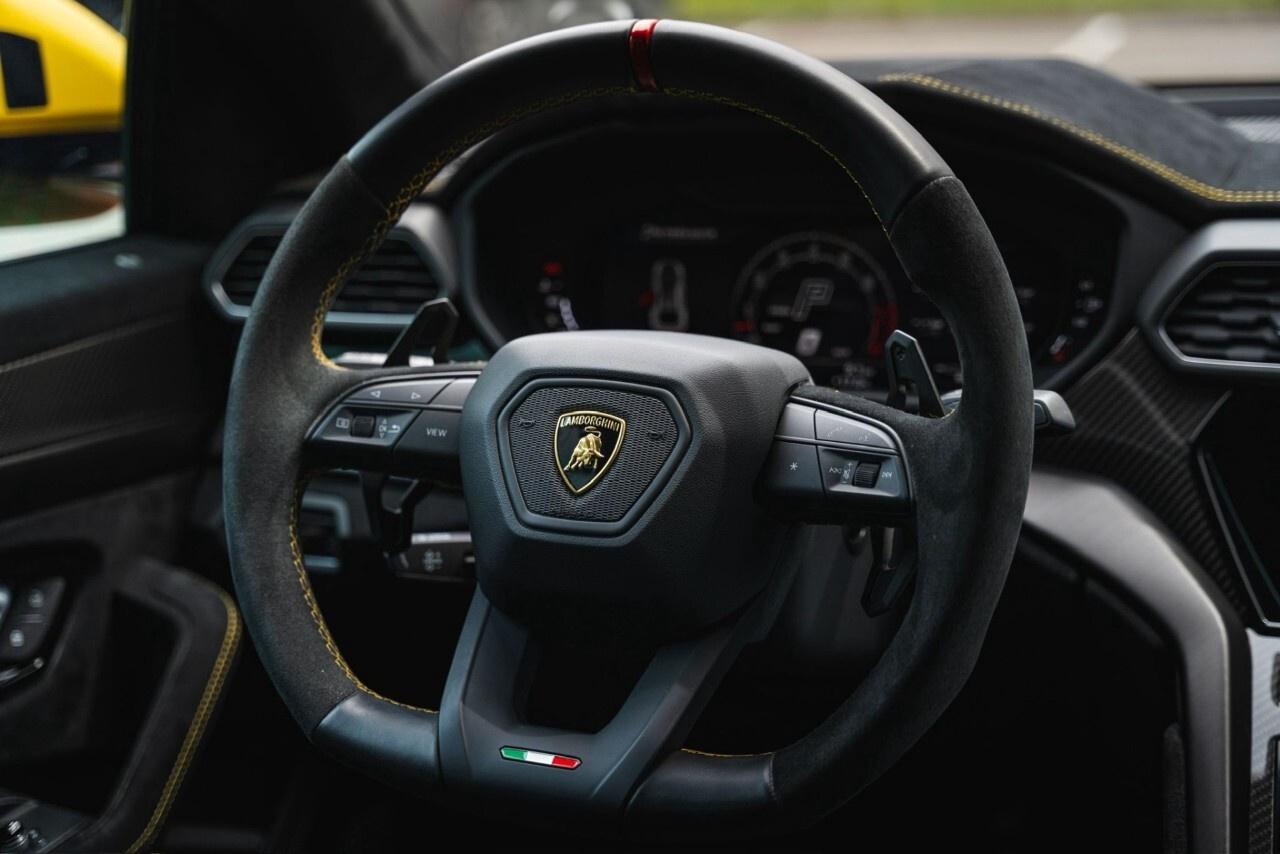 2024 Lamborghini Urus Performante AWD Photo
