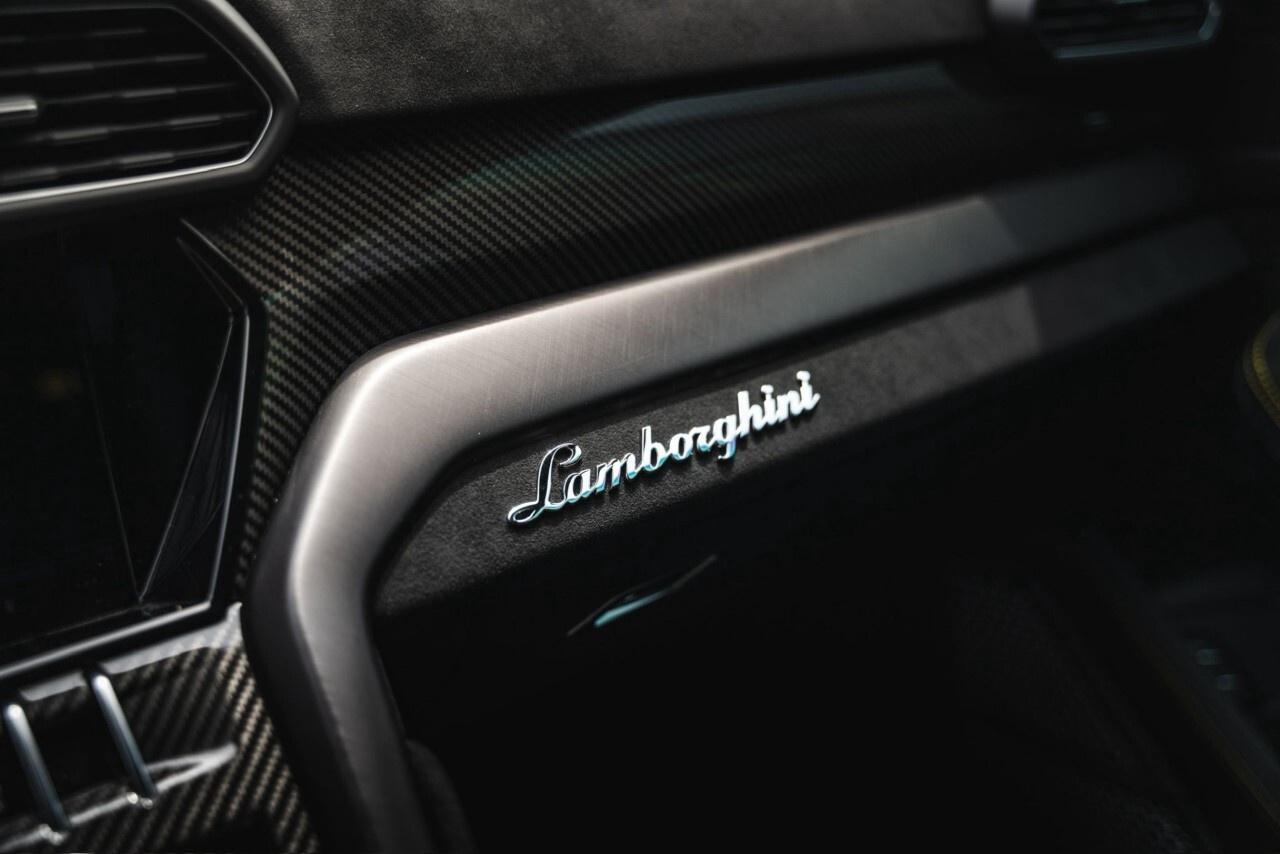 2024 Lamborghini Urus Performante AWD Photo