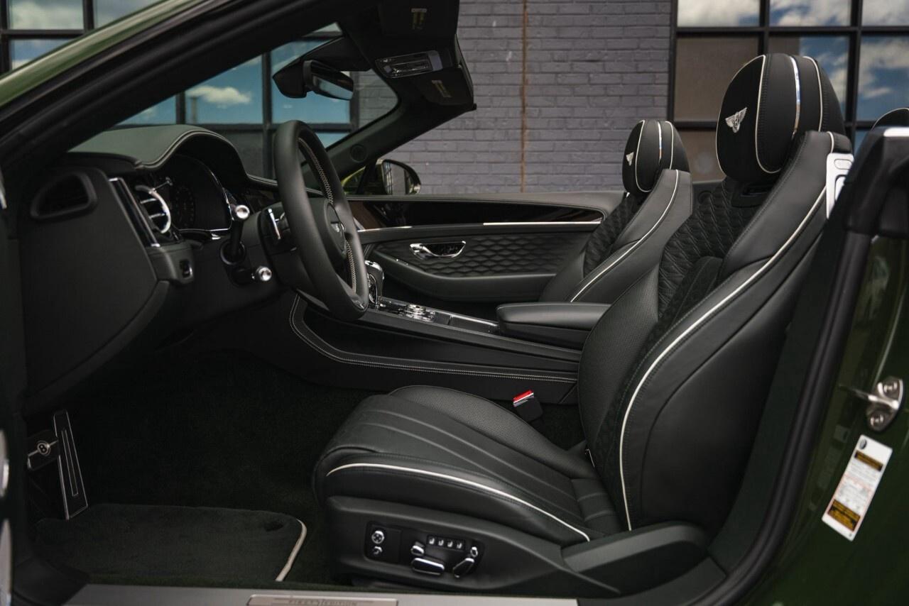 2025 Bentley Continental GT SPEED Convertible Photo