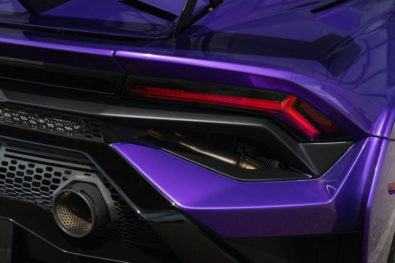 2023 Lamborghini Huracan STO Coupe Photo
