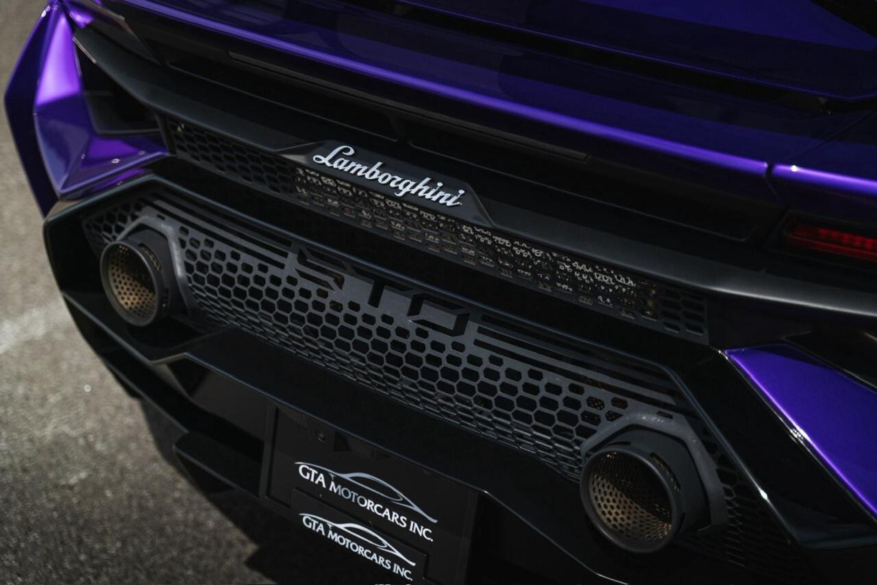2023 Lamborghini Huracan STO Coupe Photo