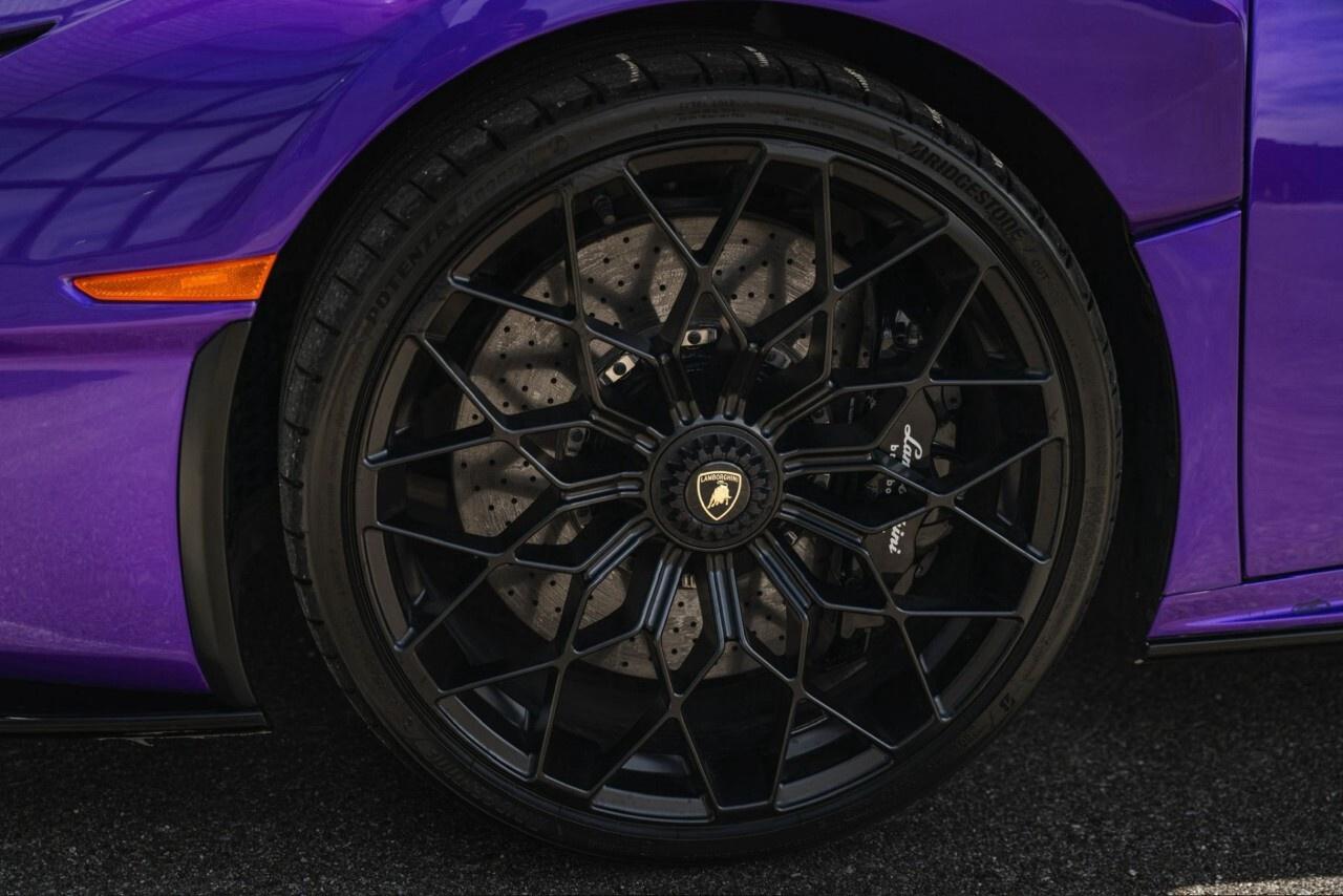 2023 Lamborghini Huracan STO Coupe Photo