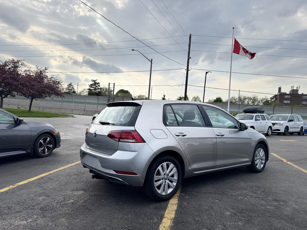 2019 Volkswagen Golf Comfortline 5-door Manual Photo