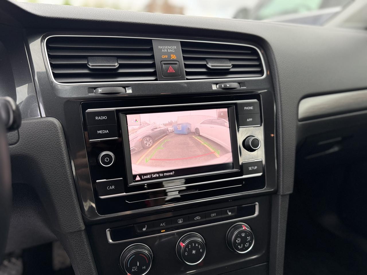 2019 Volkswagen Golf Comfortline 5-door Manual Photo