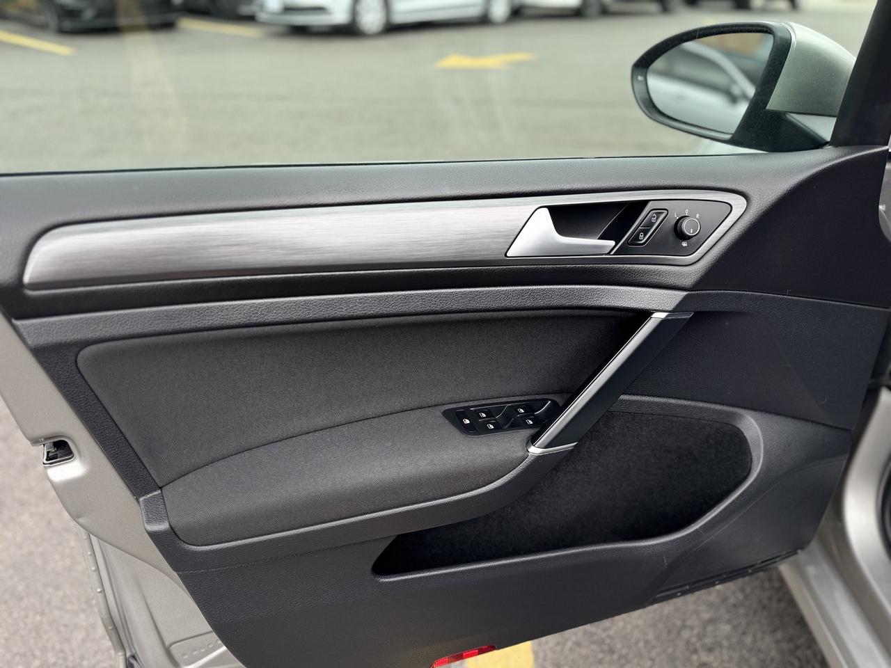 2019 Volkswagen Golf Comfortline 5-door Manual Photo