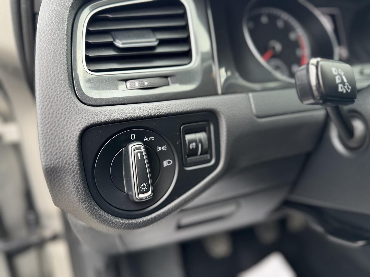 2019 Volkswagen Golf Comfortline 5-door Manual Photo