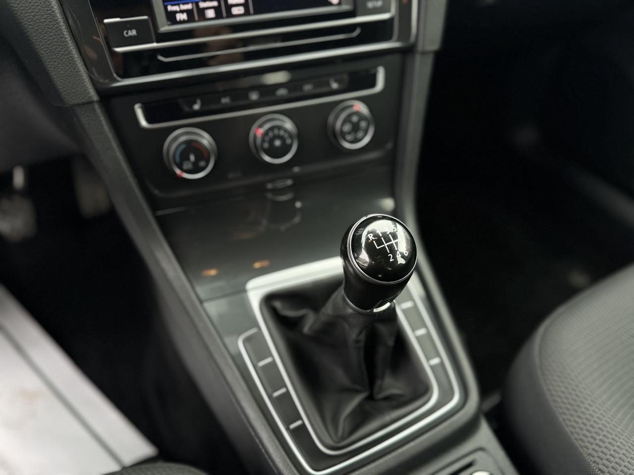 2019 Volkswagen Golf Comfortline 5-door Manual Photo