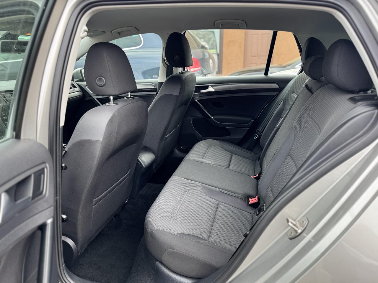 2019 Volkswagen Golf Comfortline 5-door Manual Photo