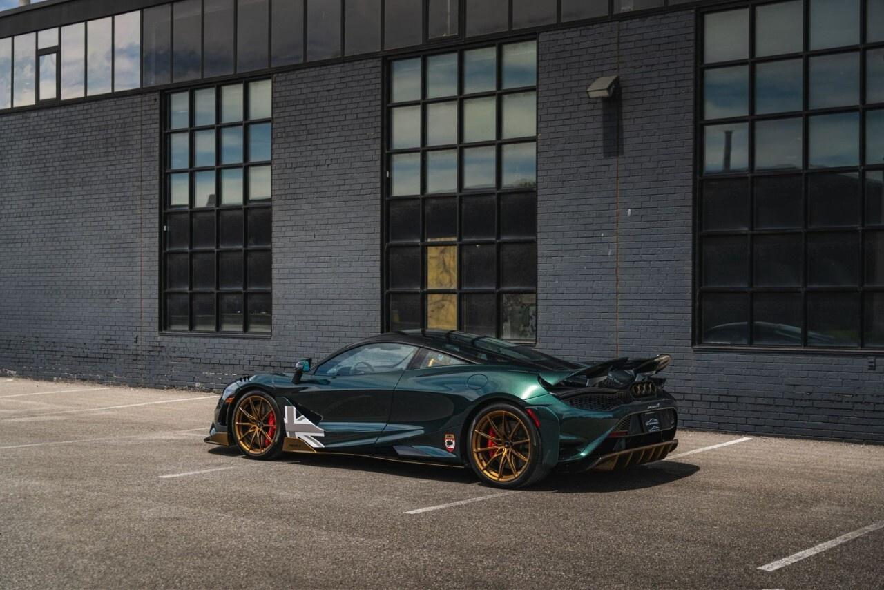 2021 McLaren 765LT Coupe Photo3