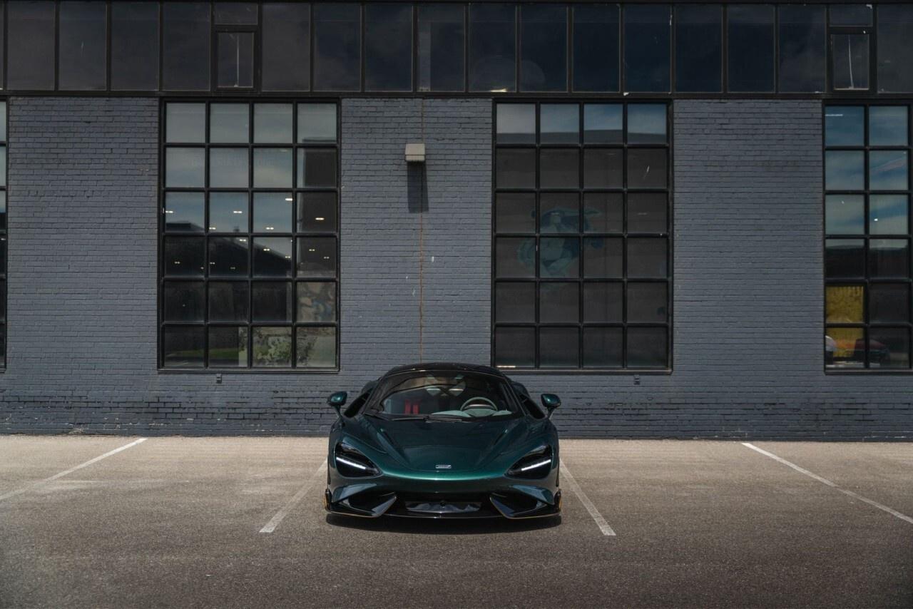 2021 McLaren 765LT Coupe Photo
