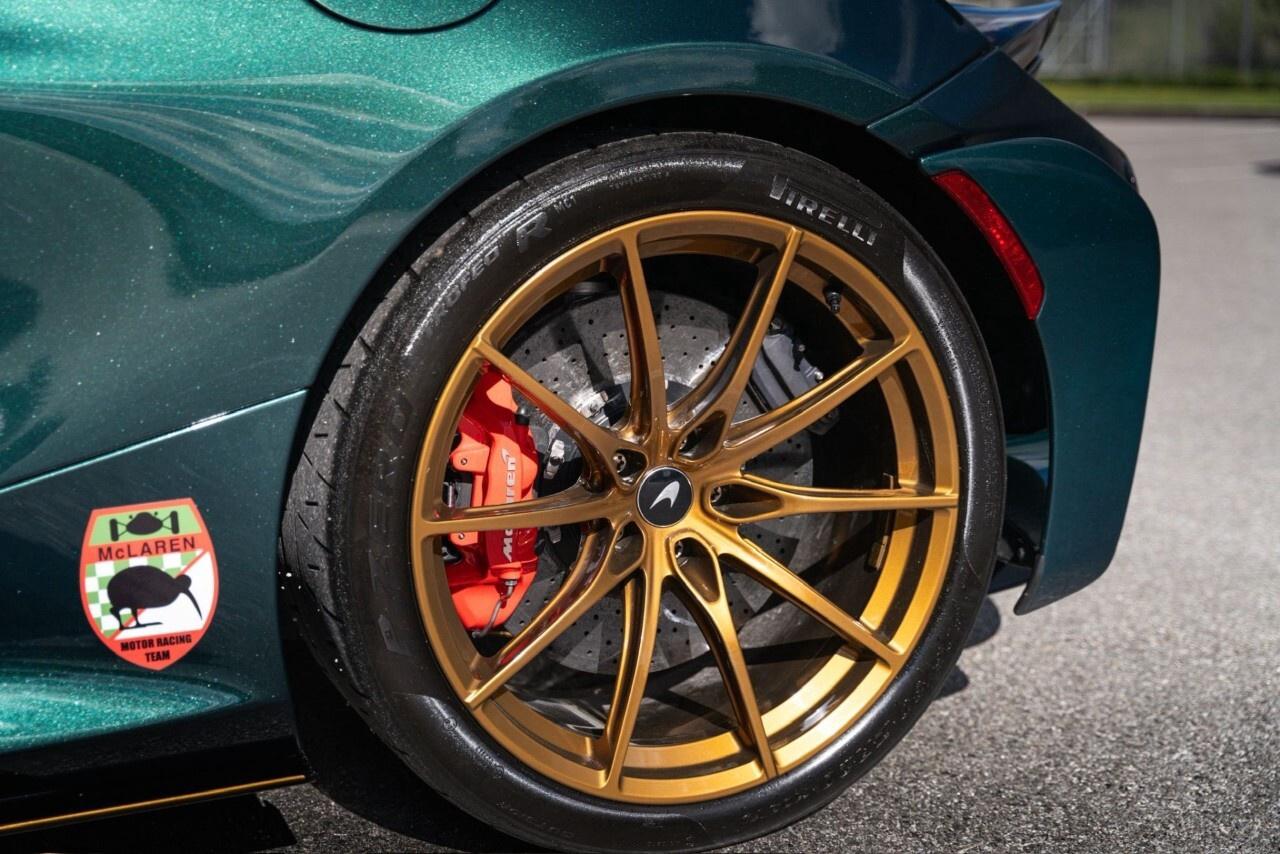 2021 McLaren 765LT Coupe Photo