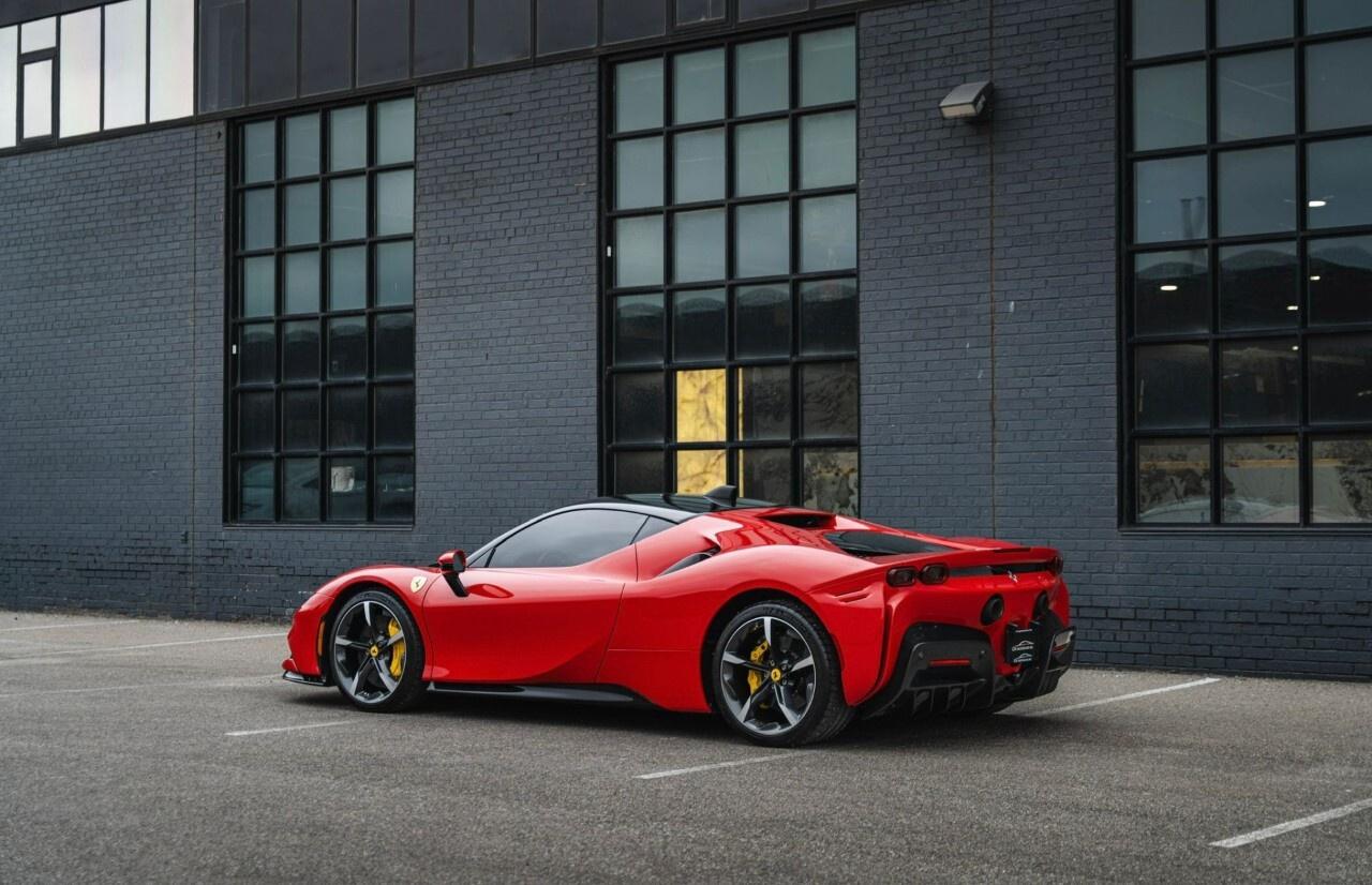 2023 Ferrari SF90 Stradale Coupe Photo3
