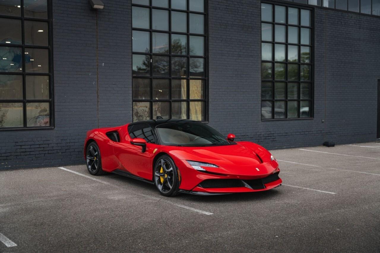 2023 Ferrari SF90 Stradale Coupe Photo4
