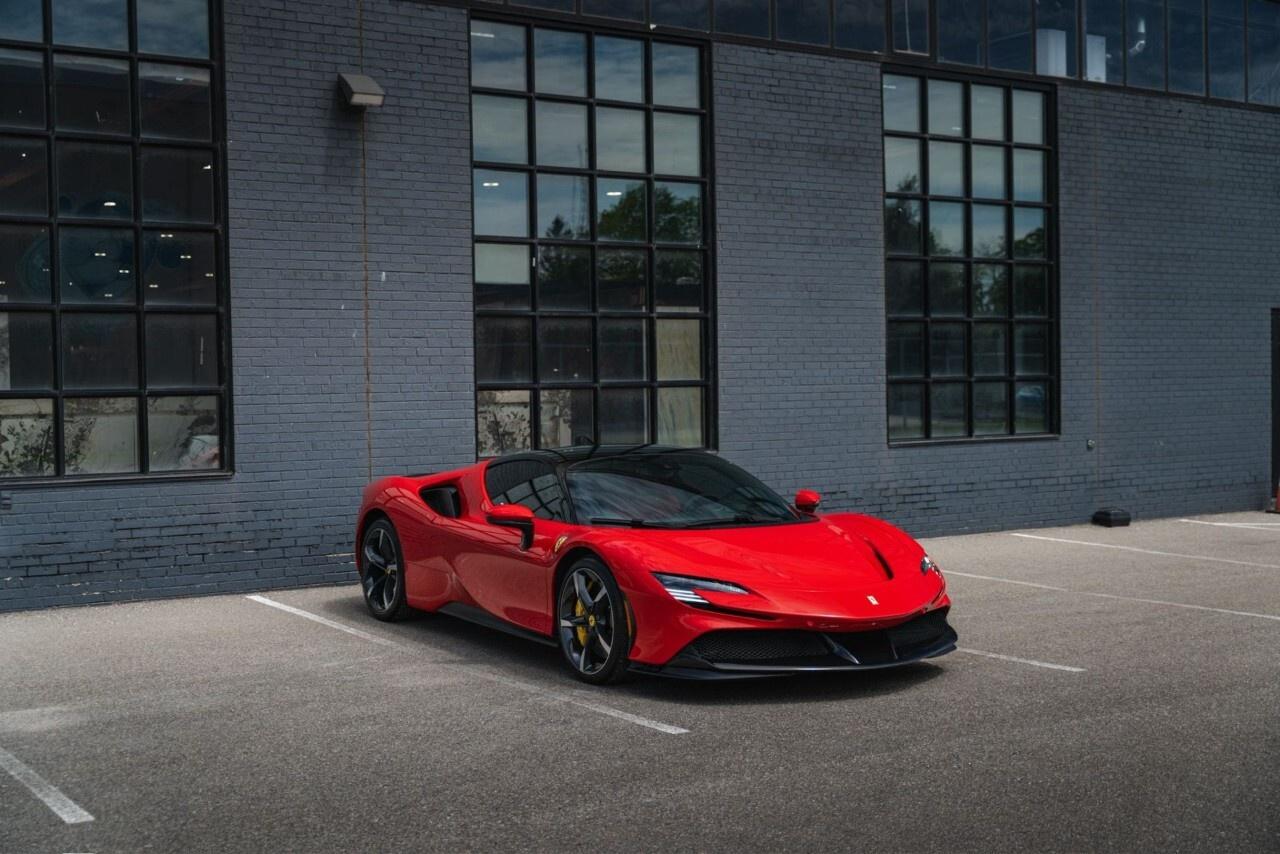 2023 Ferrari SF90 Stradale Coupe Photo4