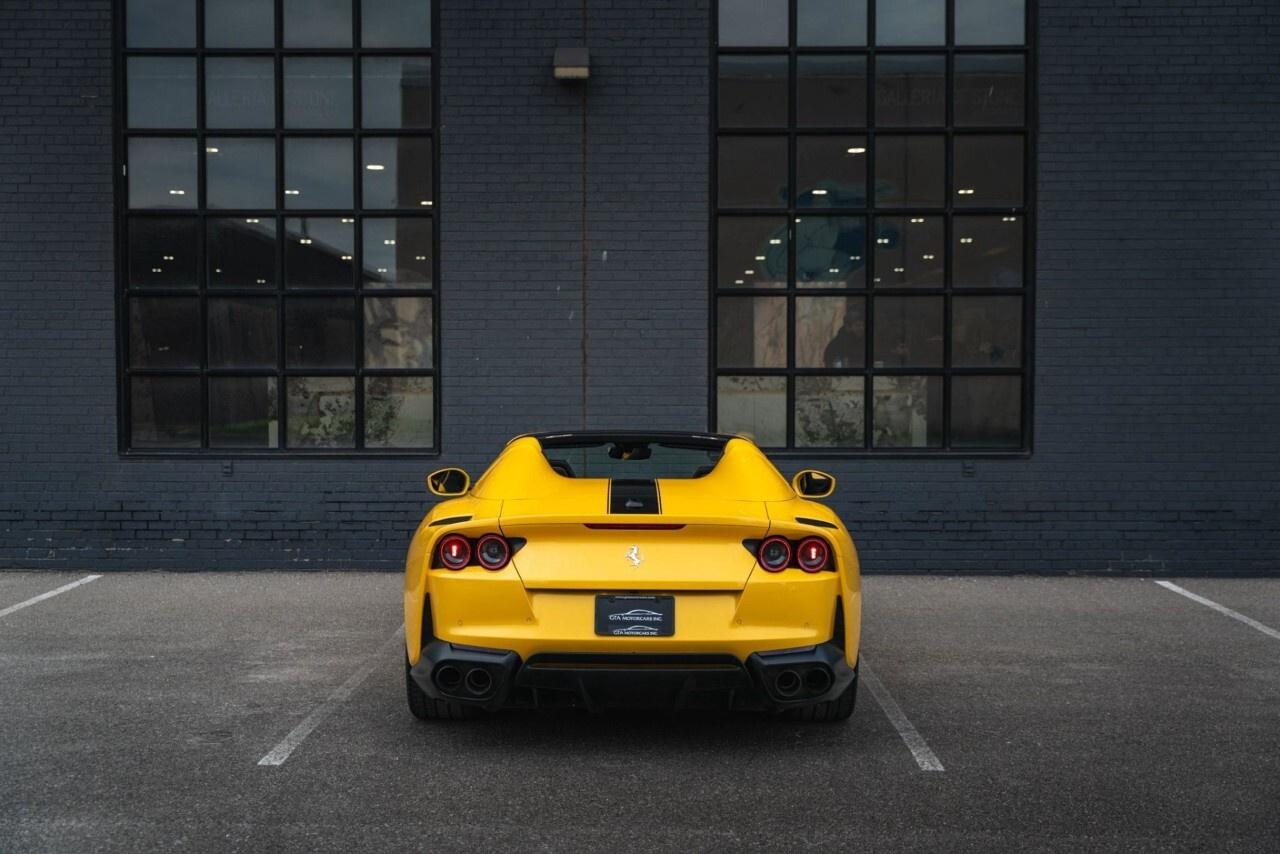 2022 Ferrari 812 GTS Convertible Photo