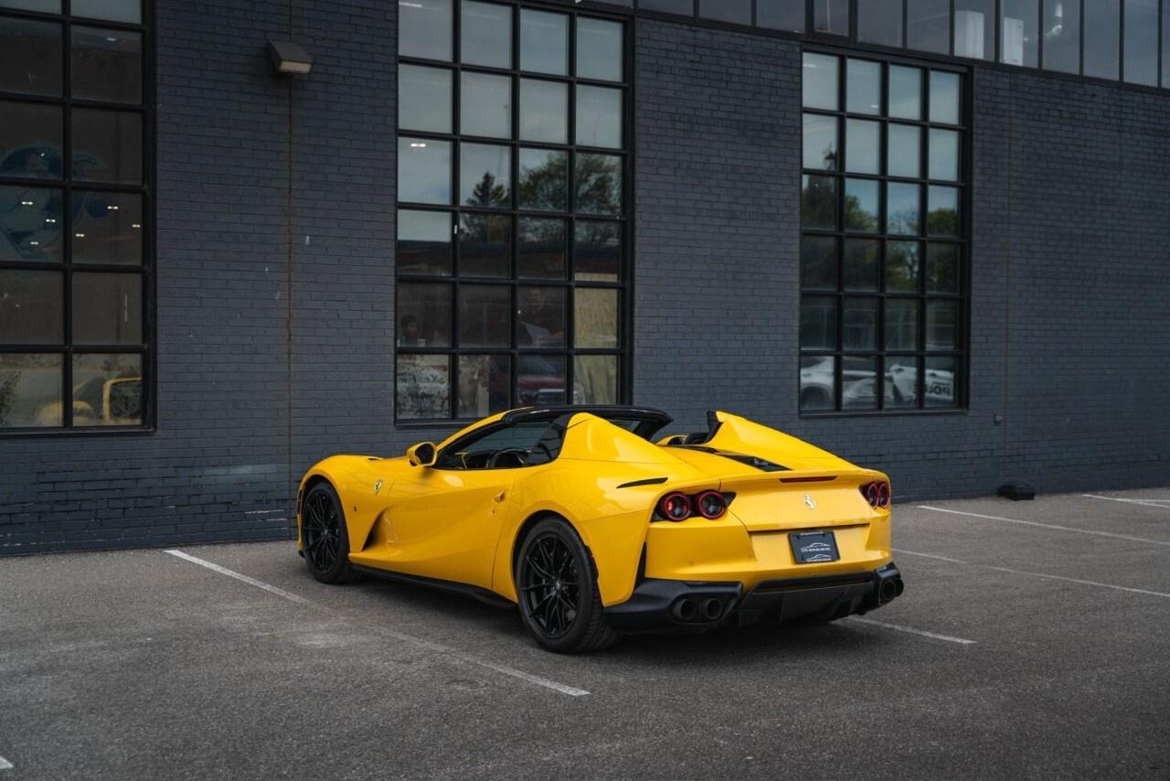 2022 Ferrari 812 GTS Convertible Photo