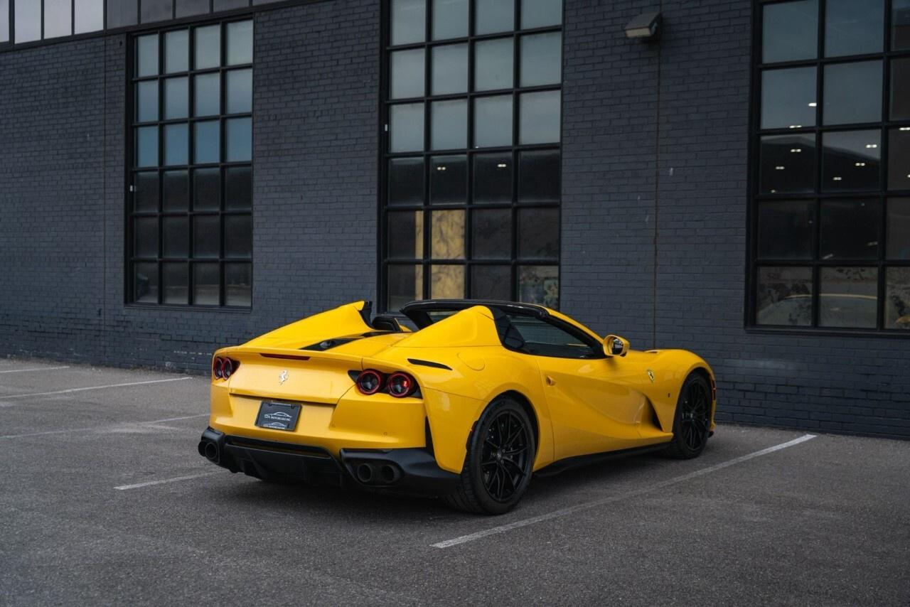 2022 Ferrari 812 GTS Convertible Photo