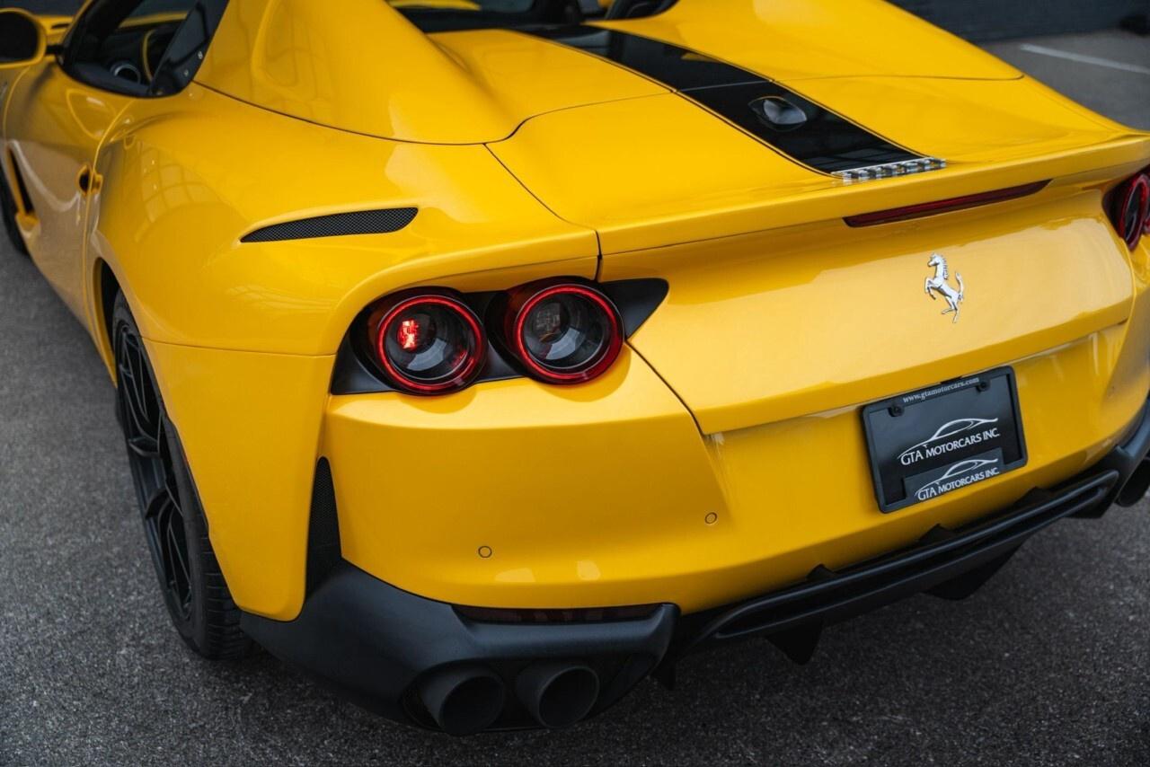 2022 Ferrari 812 GTS Convertible Photo