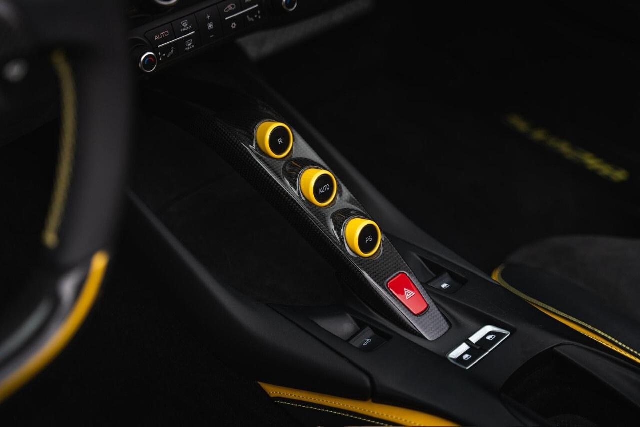 2022 Ferrari 812 GTS Convertible Photo