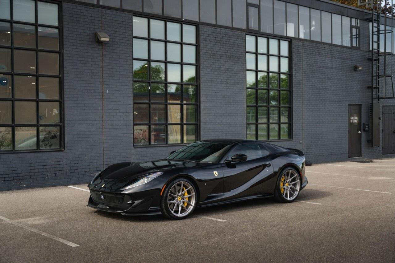 2021 Ferrari 812 GTS Convertible Photo