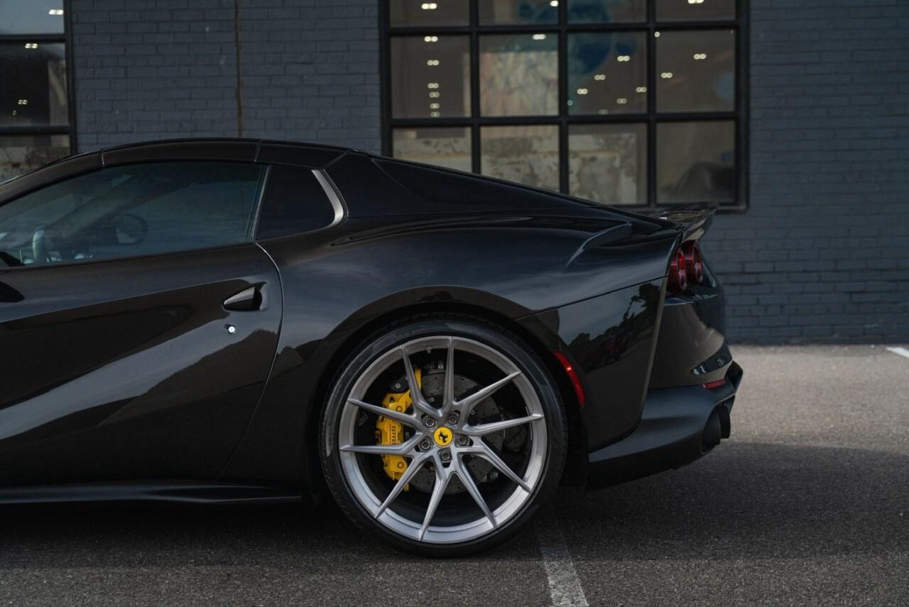 2021 Ferrari 812 GTS Convertible Photo