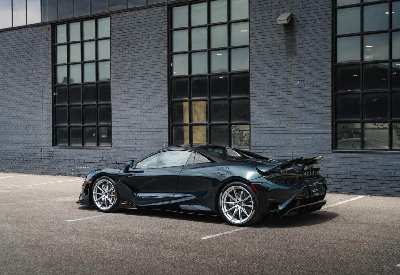 2022 McLaren 765LT Spider Photo3