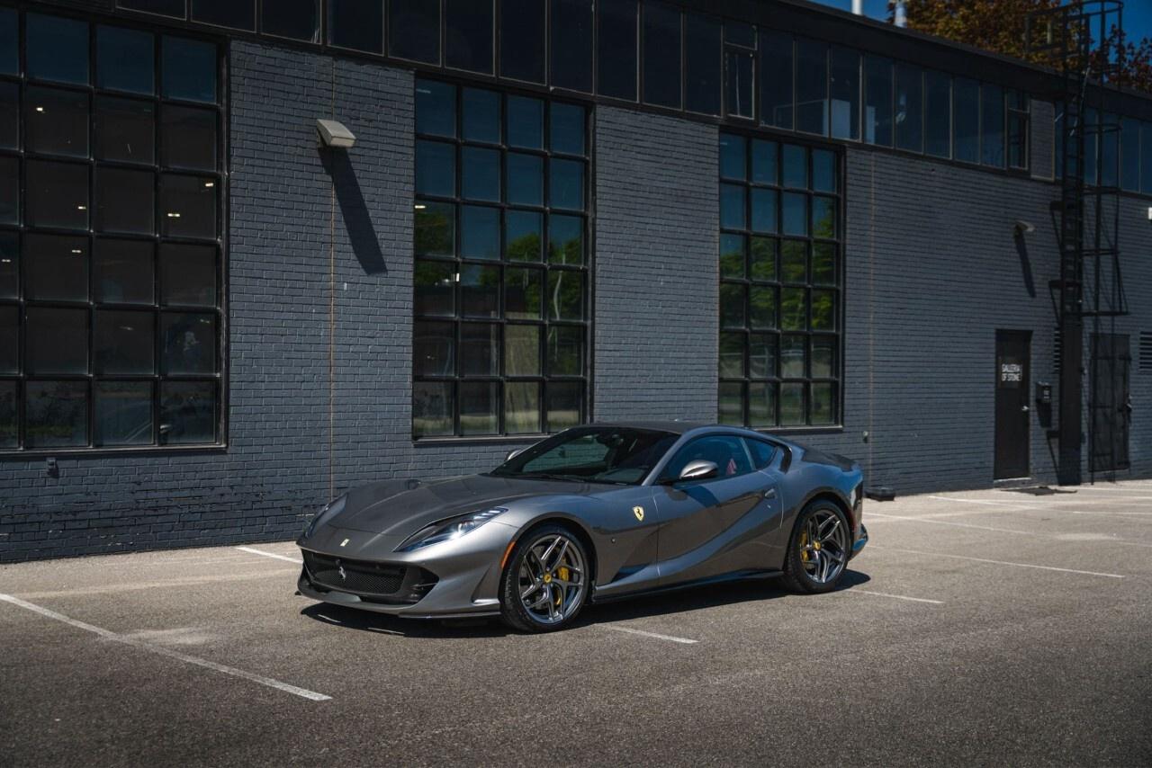2019 Ferrari 812 Superfast Coupe Photo