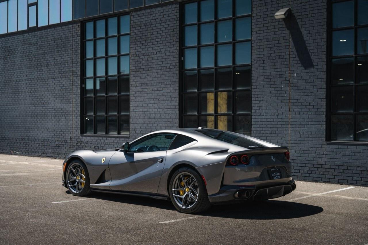 2019 Ferrari 812 Superfast Coupe Photo