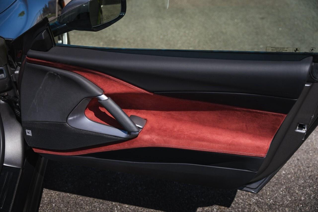 2019 Ferrari 812 Superfast Coupe Photo
