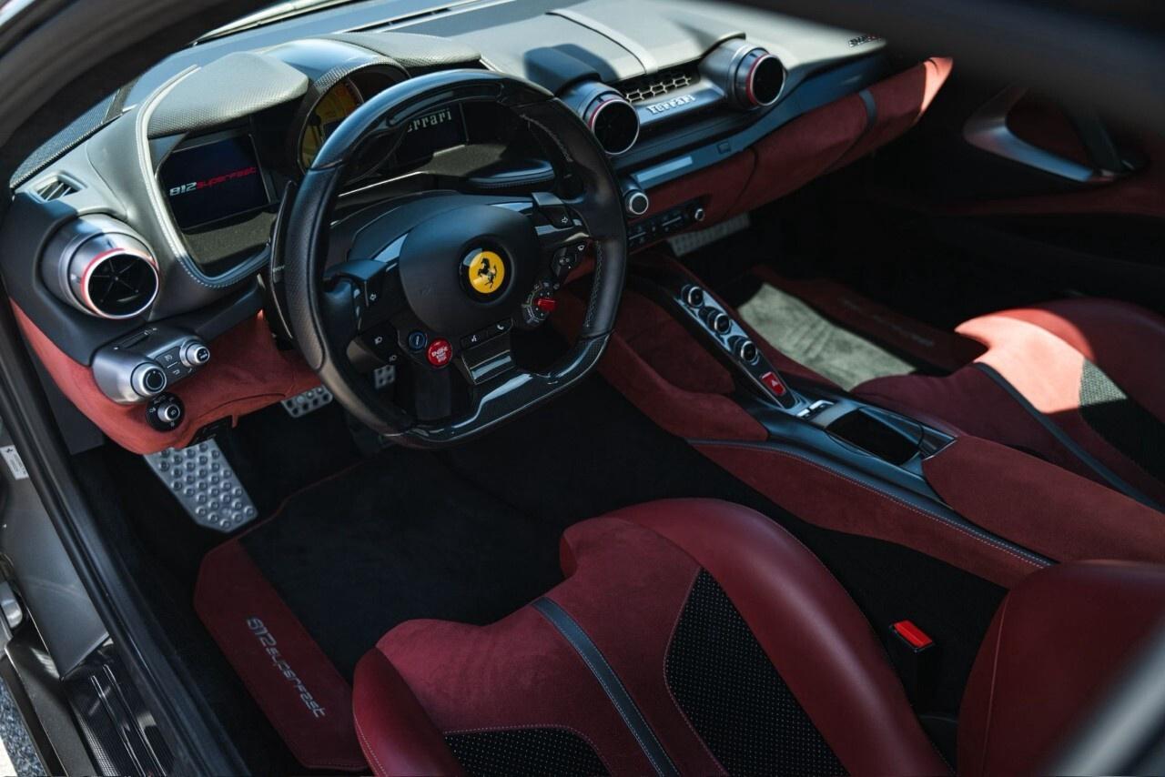 2019 Ferrari 812 Superfast Coupe Photo