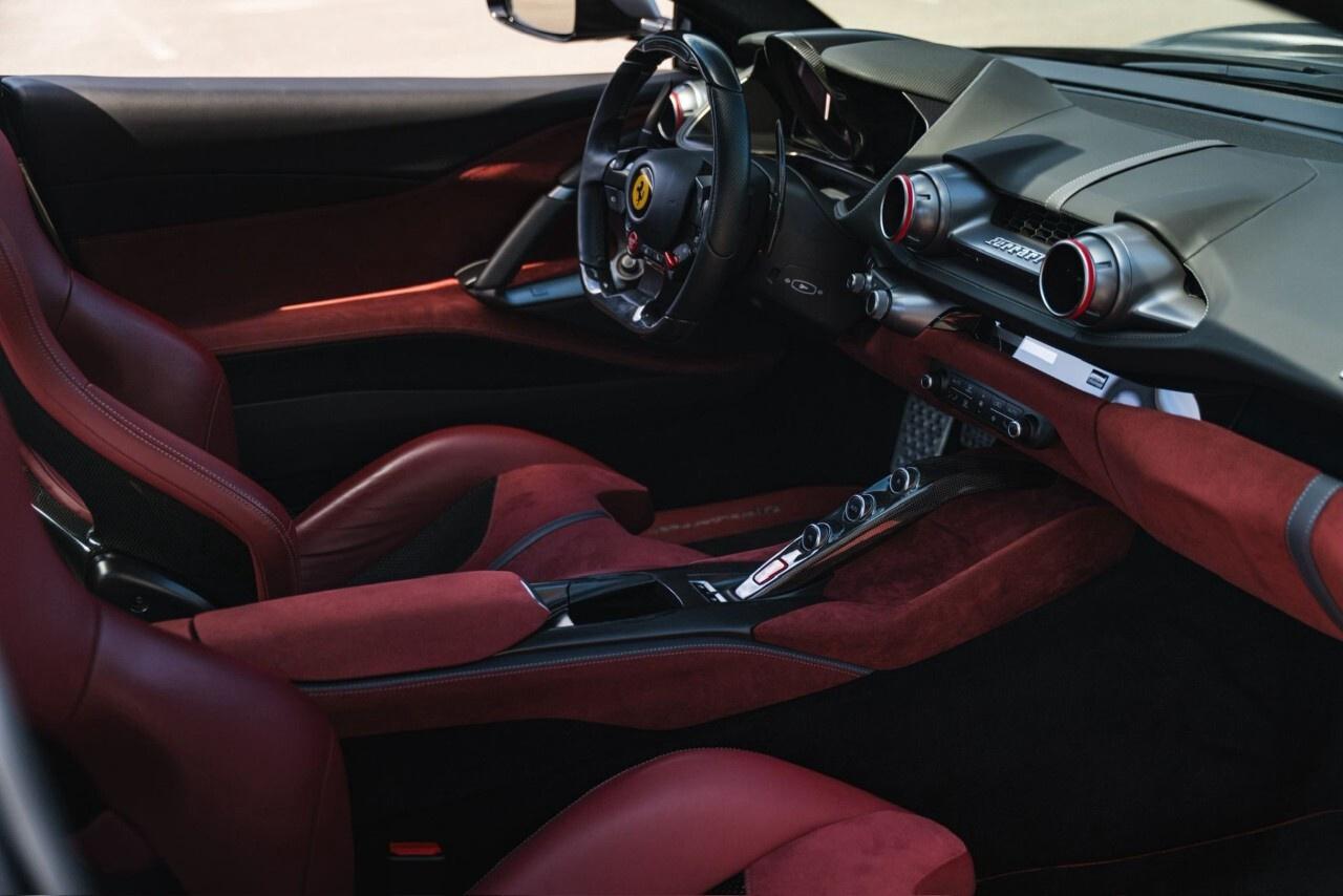2019 Ferrari 812 Superfast Coupe Photo