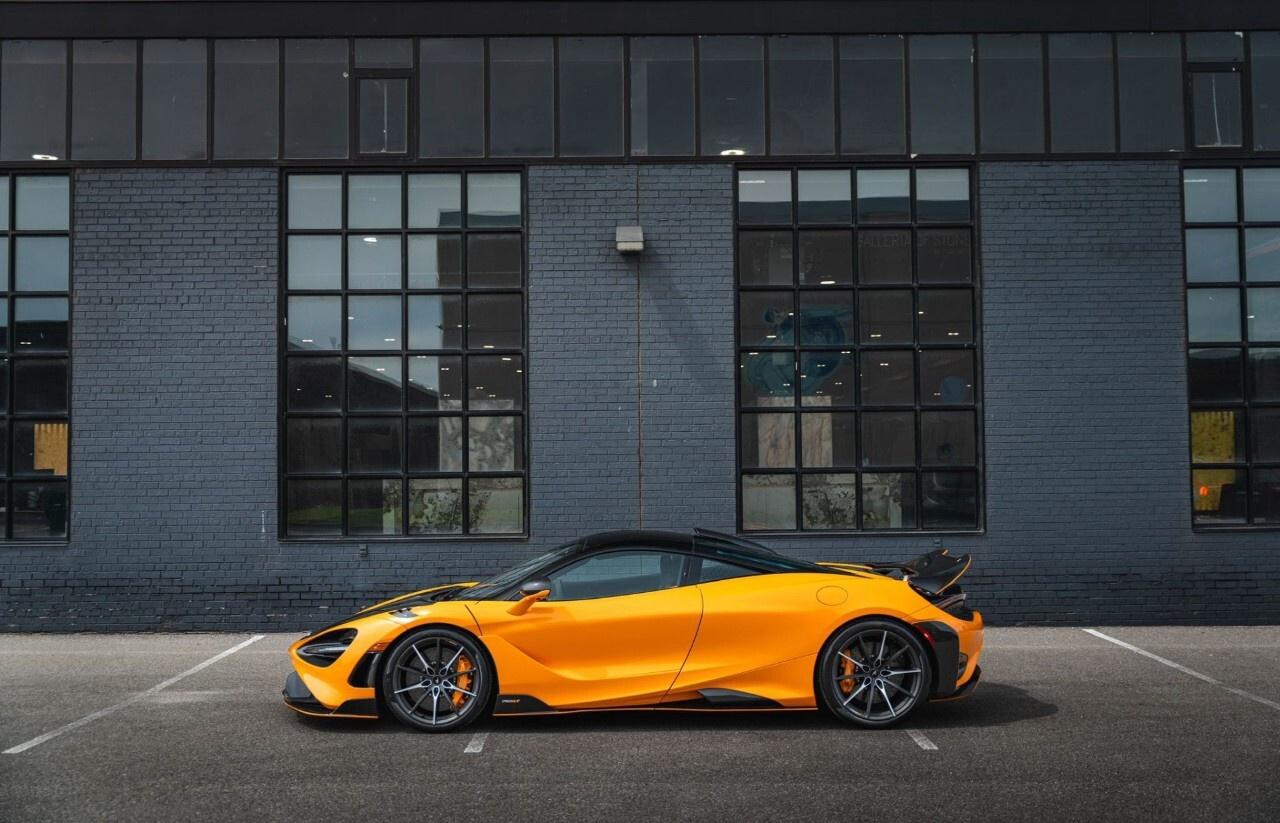2021 McLaren 765LT Coupe Photo