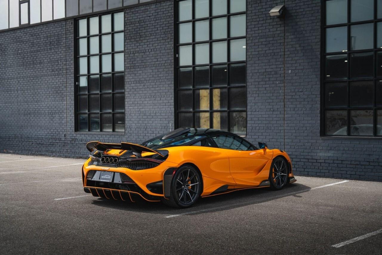 2021 McLaren 765LT Coupe Photo