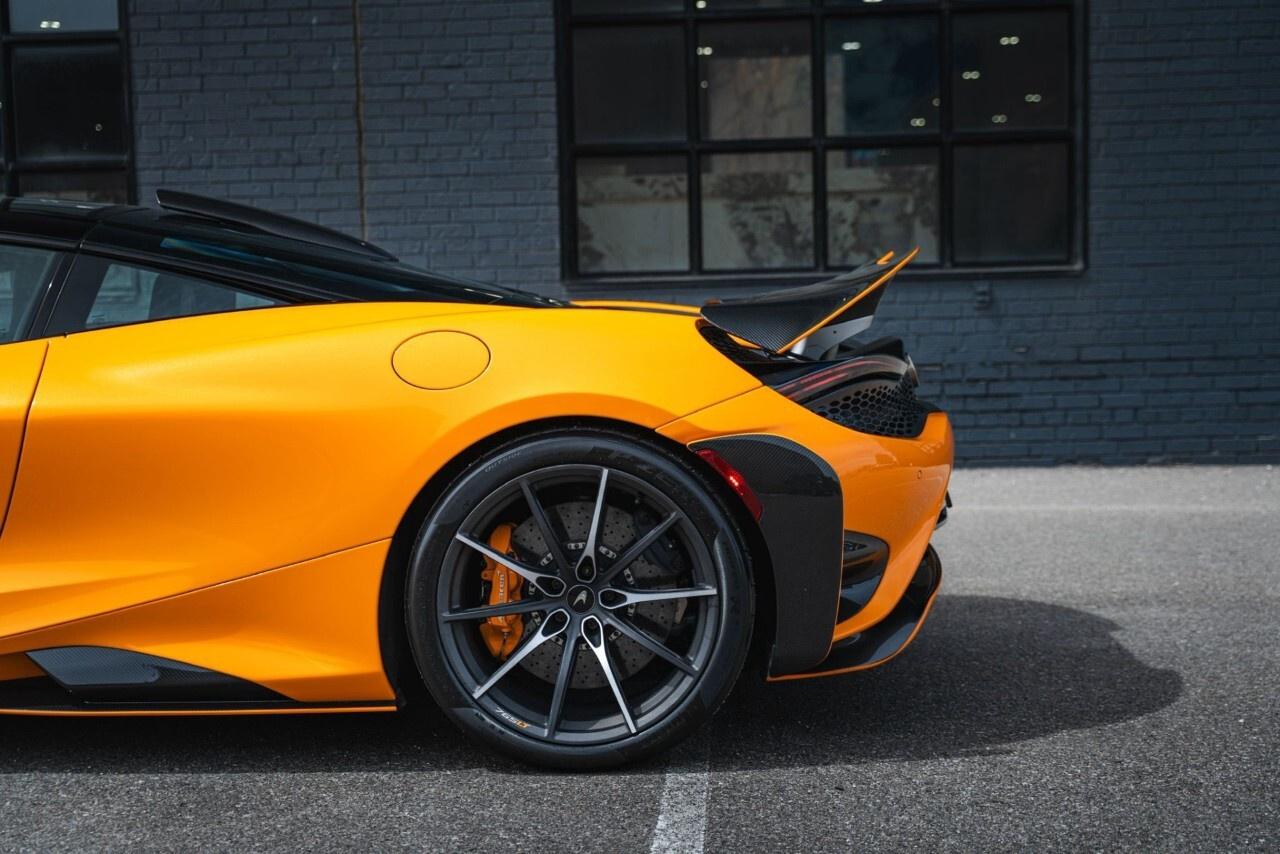 2021 McLaren 765LT Coupe Photo