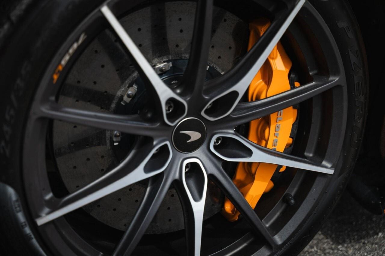 2021 McLaren 765LT Coupe Photo