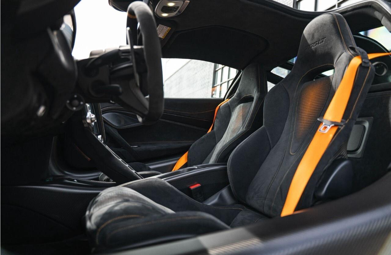 2021 McLaren 765LT Coupe Photo