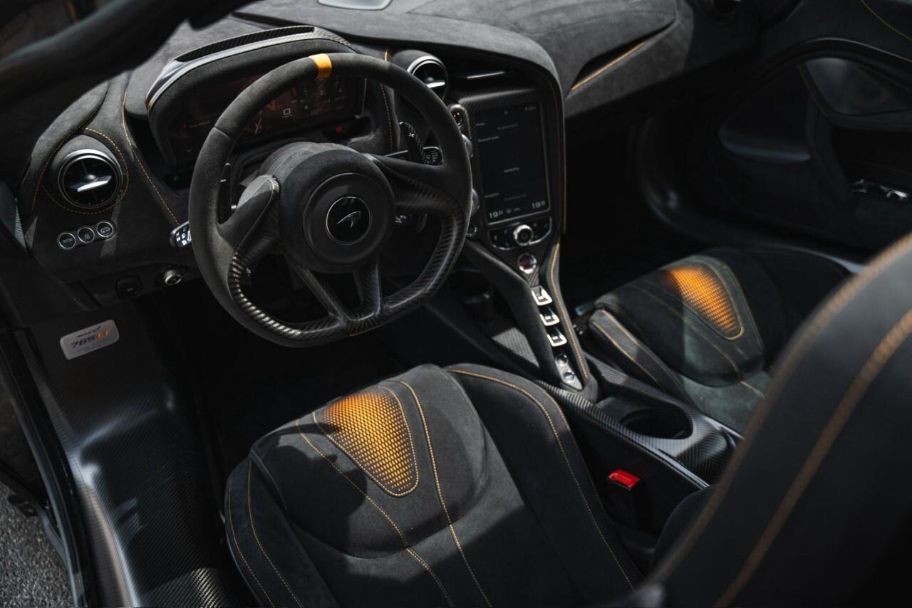 2021 McLaren 765LT Coupe Photo