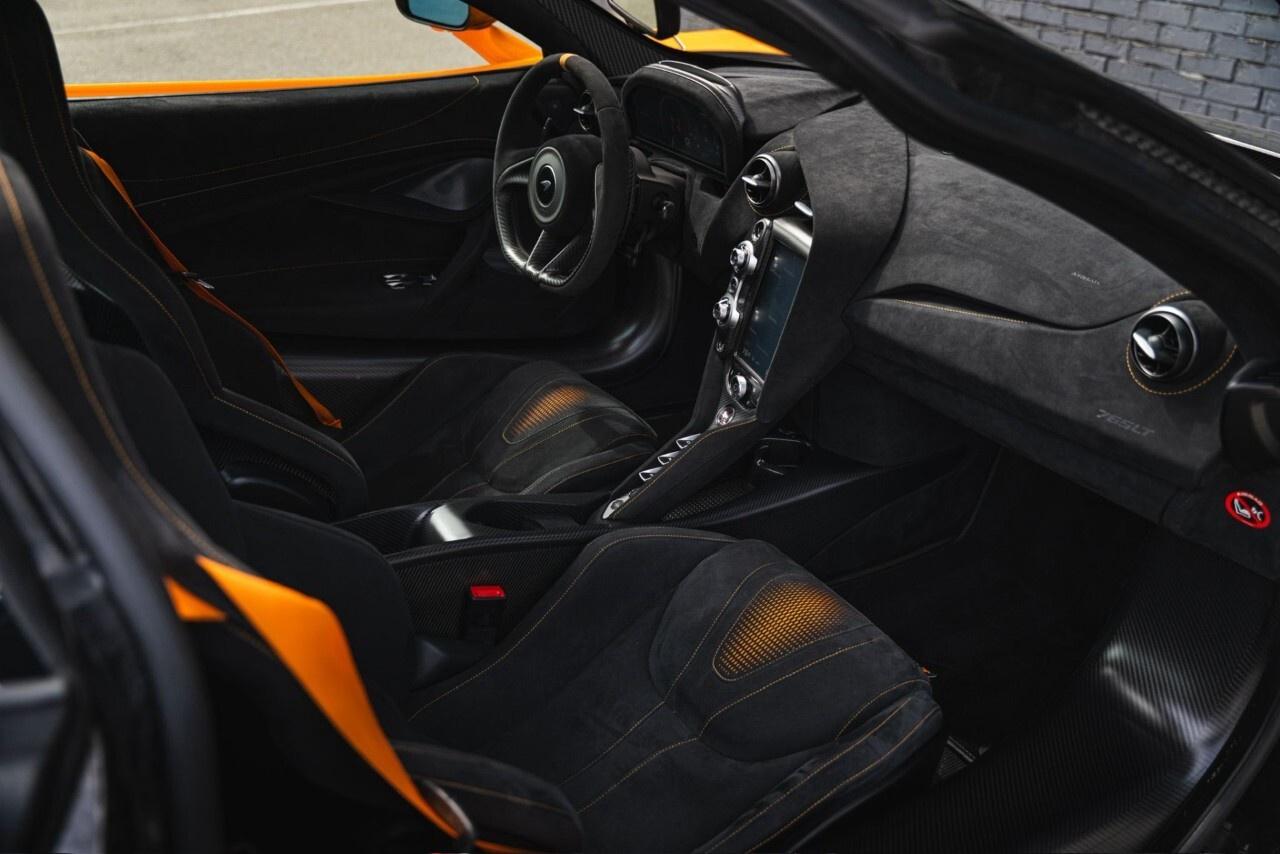 2021 McLaren 765LT Coupe Photo