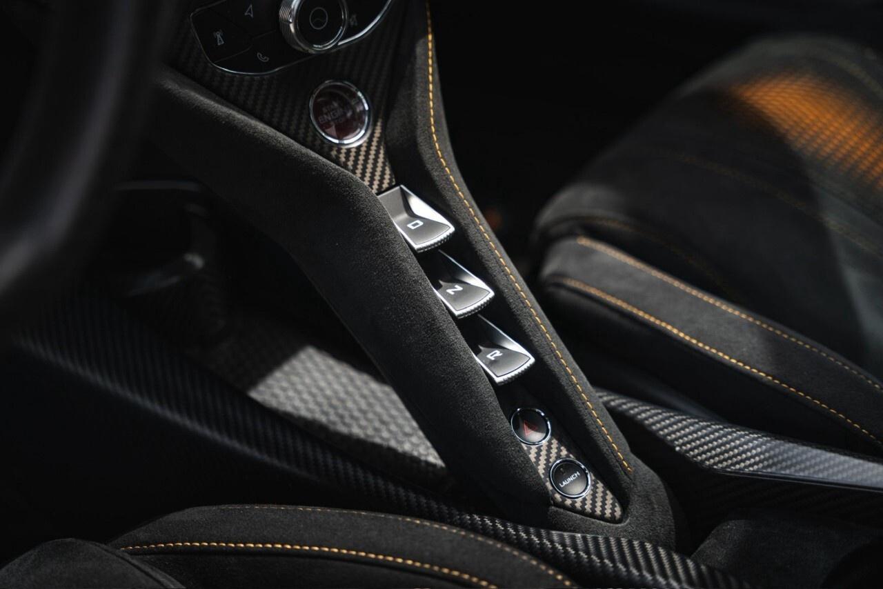 2021 McLaren 765LT Coupe Photo