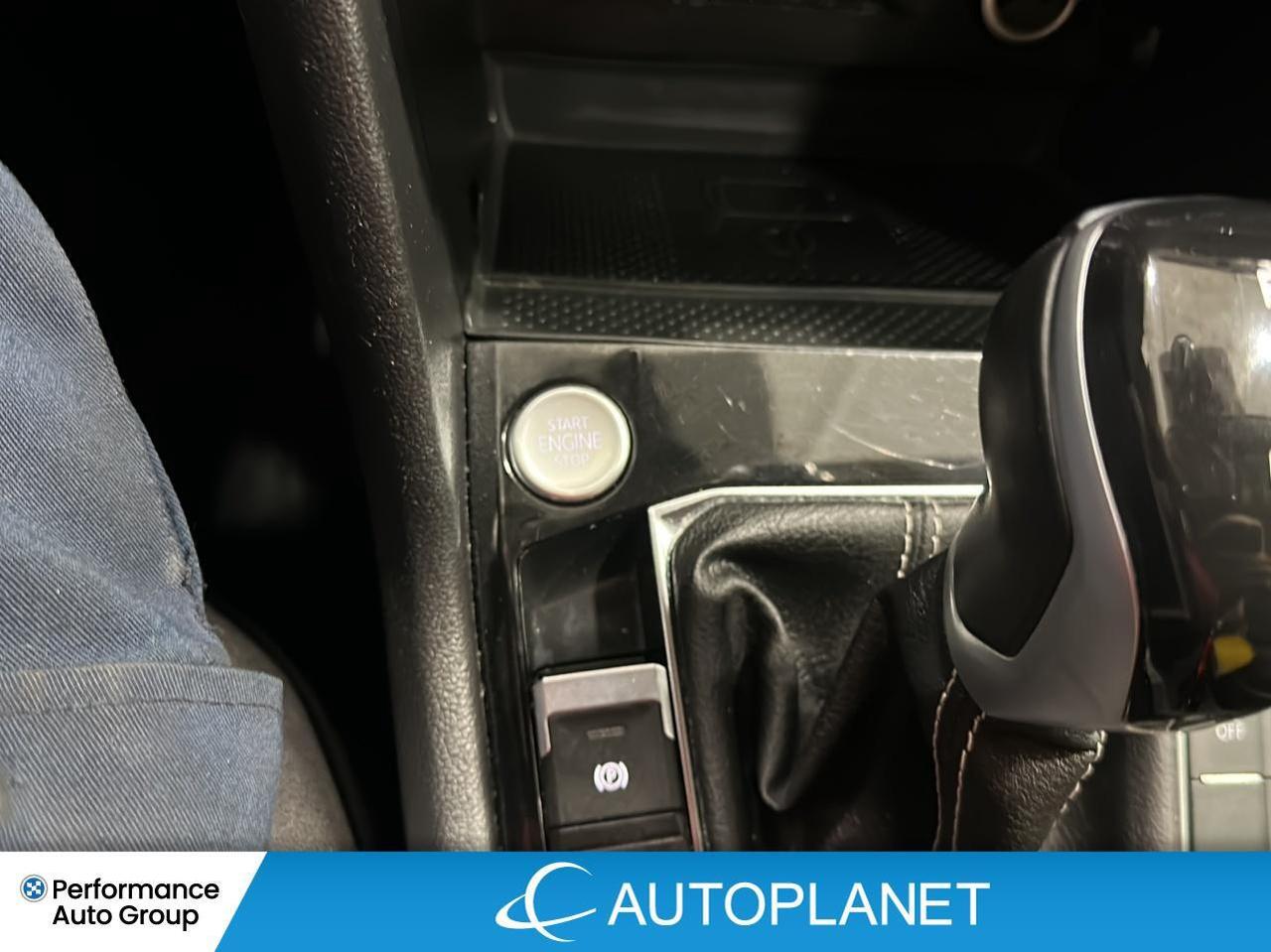 2024 Volkswagen Taos Comfortline, Back Up Cam, Heated Seats! Photo