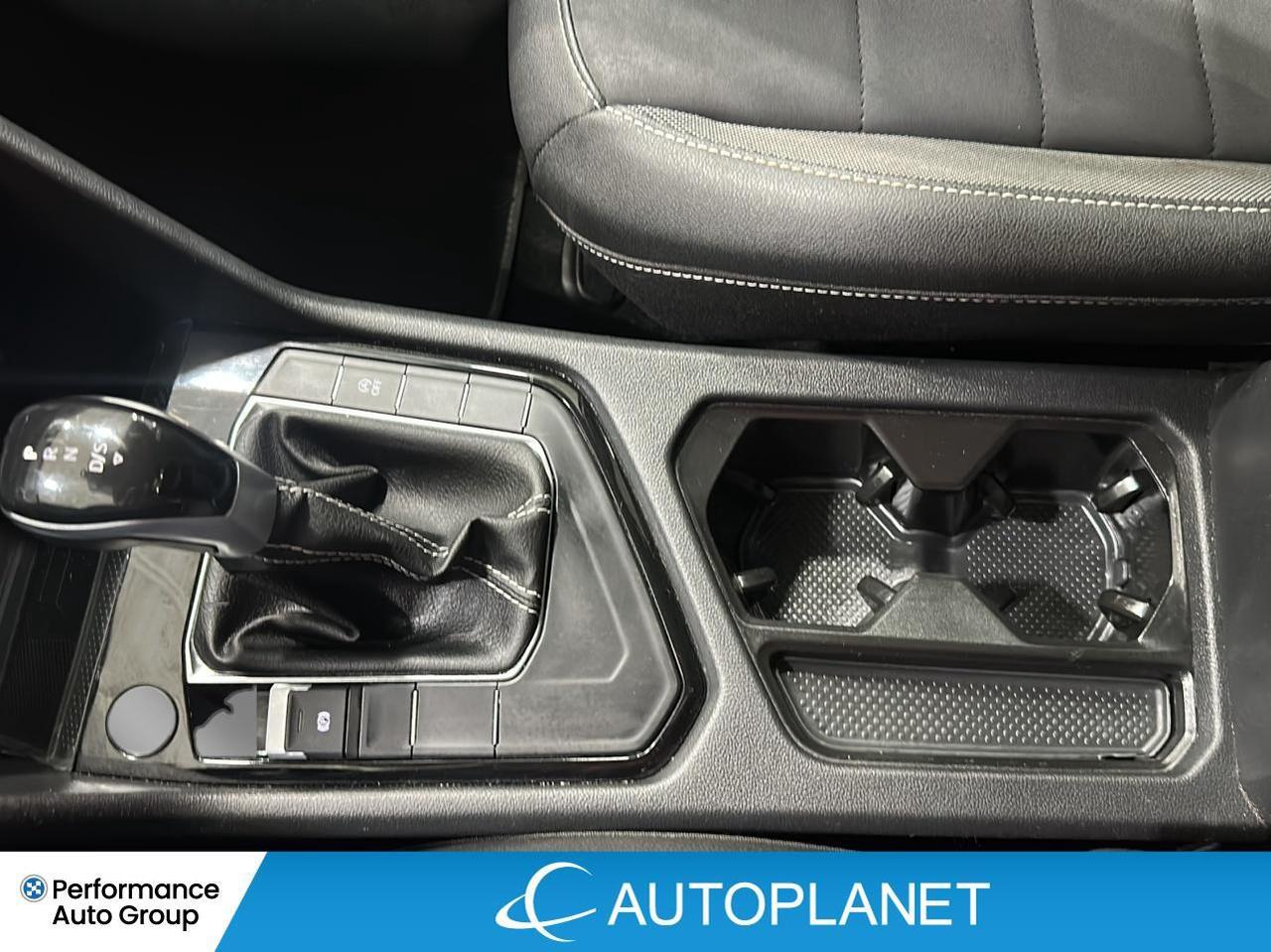 2024 Volkswagen Taos Comfortline, Back Up Cam, Heated Seats! Photo