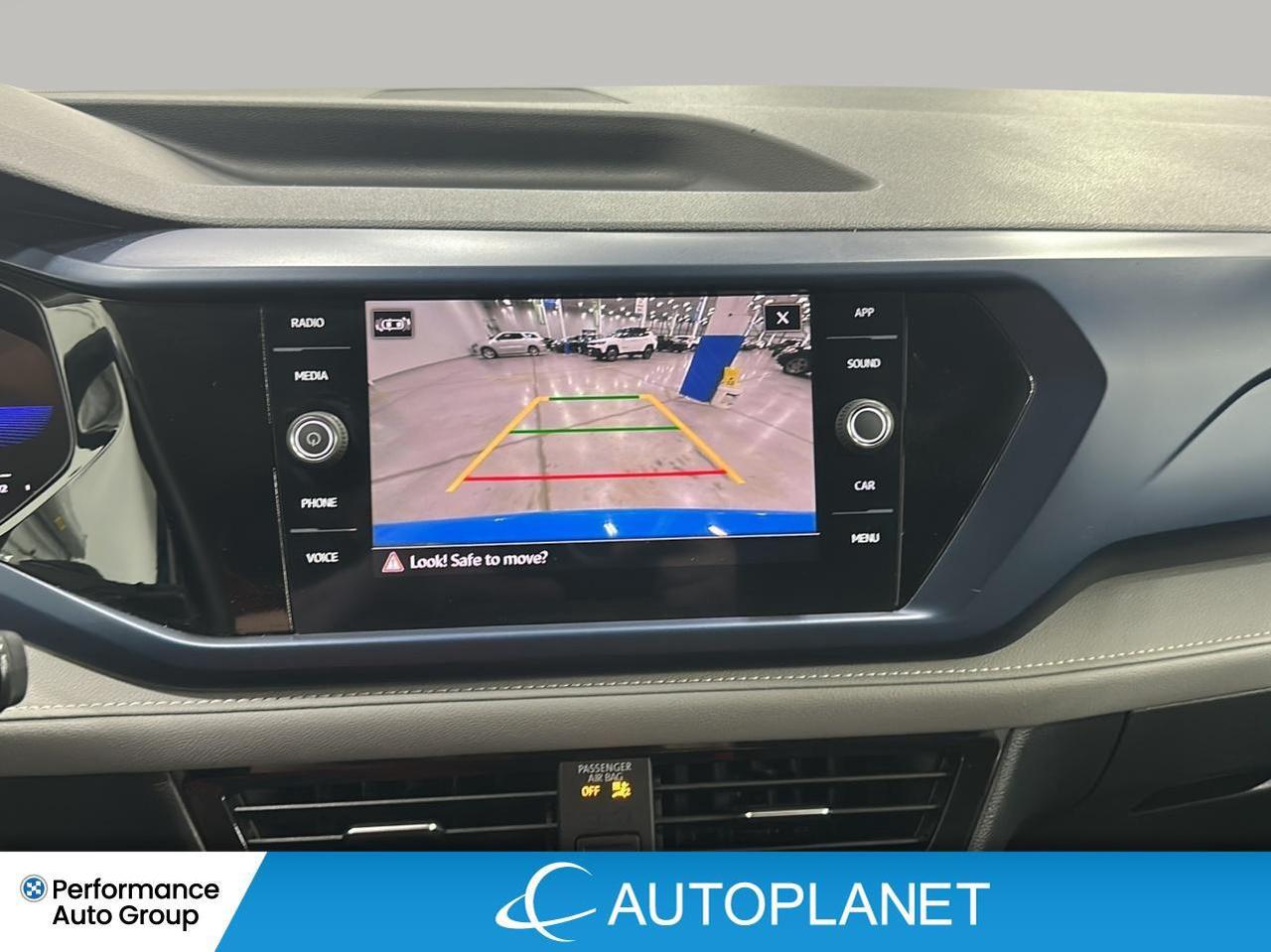 2024 Volkswagen Taos Comfortline, Back Up Cam, Heated Seats! Photo