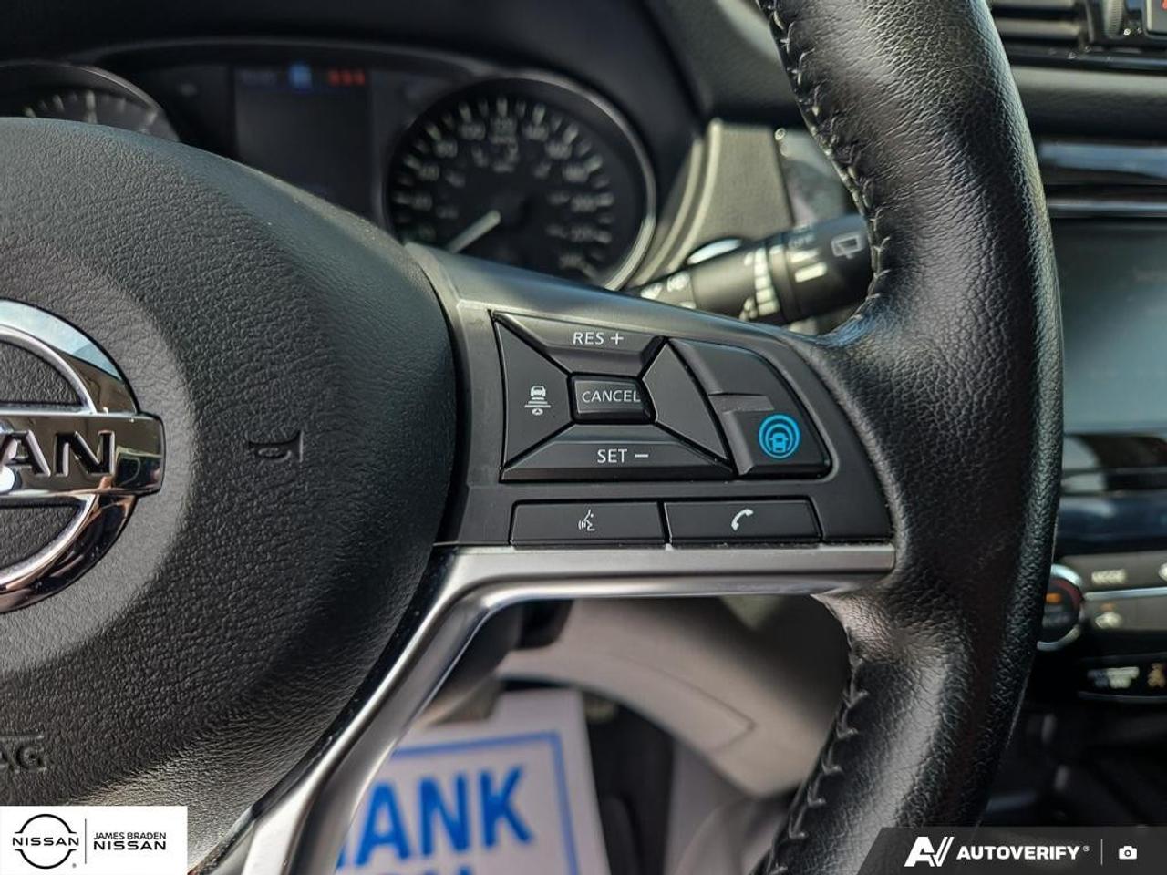 2021 Nissan Qashqai AWD SL CVT Photo