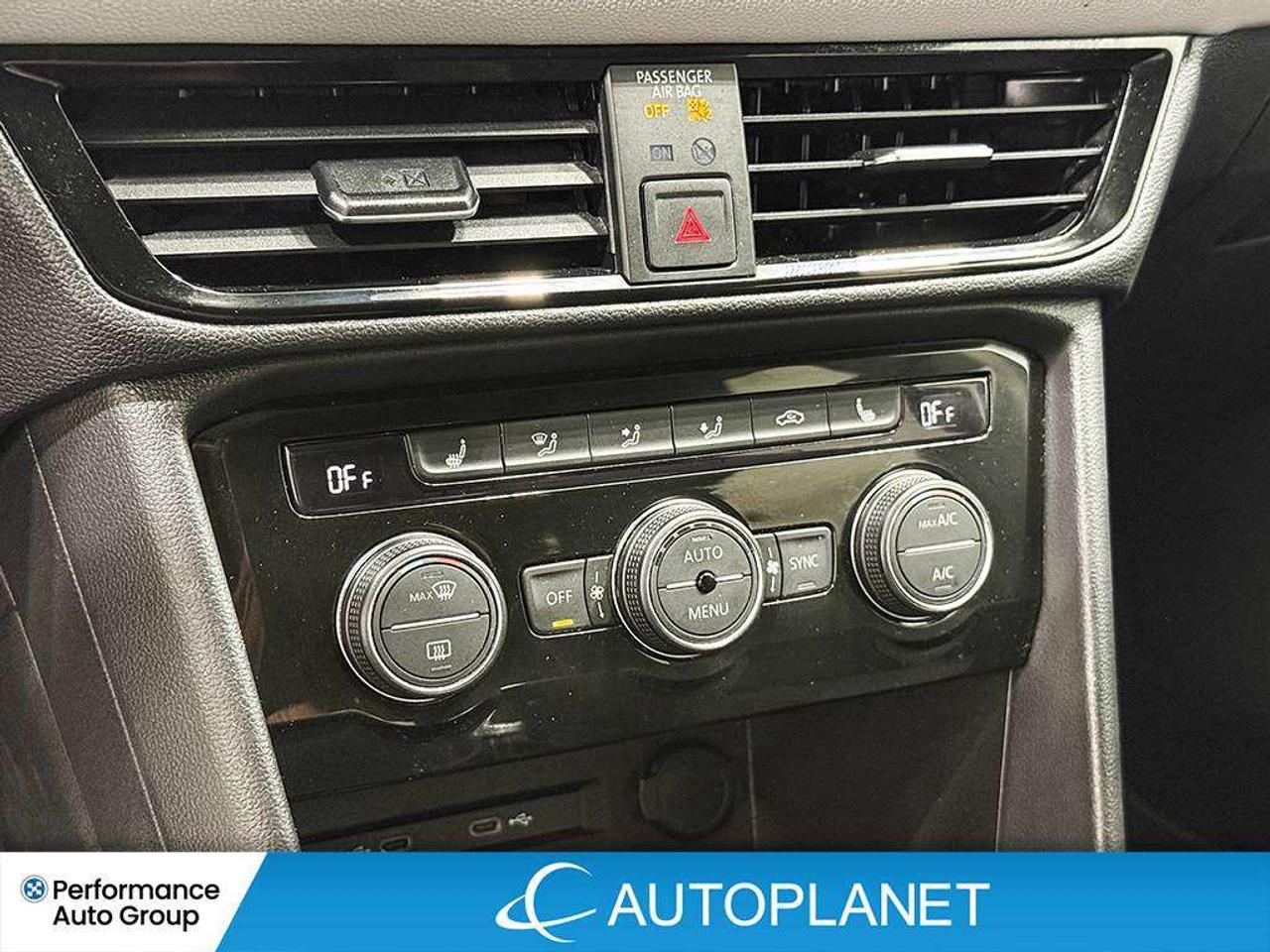 2024 Volkswagen Taos Comfortline, Back Up Cam, Android Auto! Photo