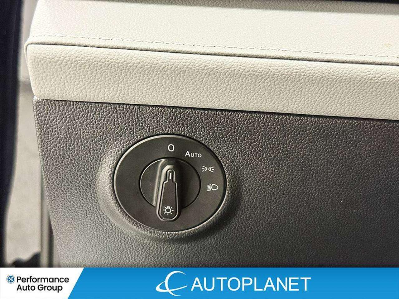 2024 Volkswagen Taos Comfortline, Back Up Cam, Android Auto! Photo