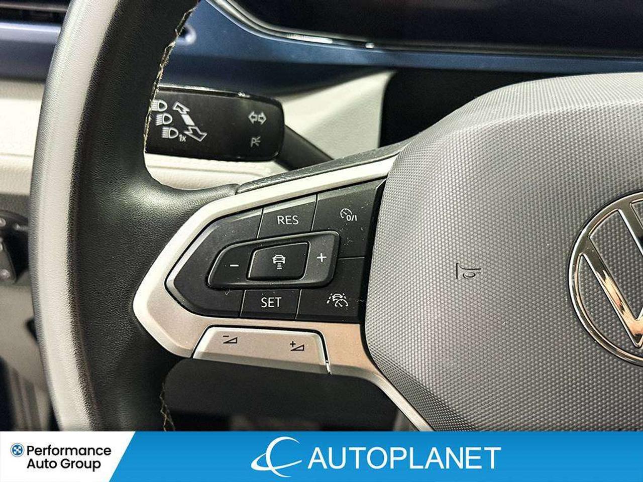 2024 Volkswagen Taos Comfortline, Back Up Cam, Android Auto! Photo