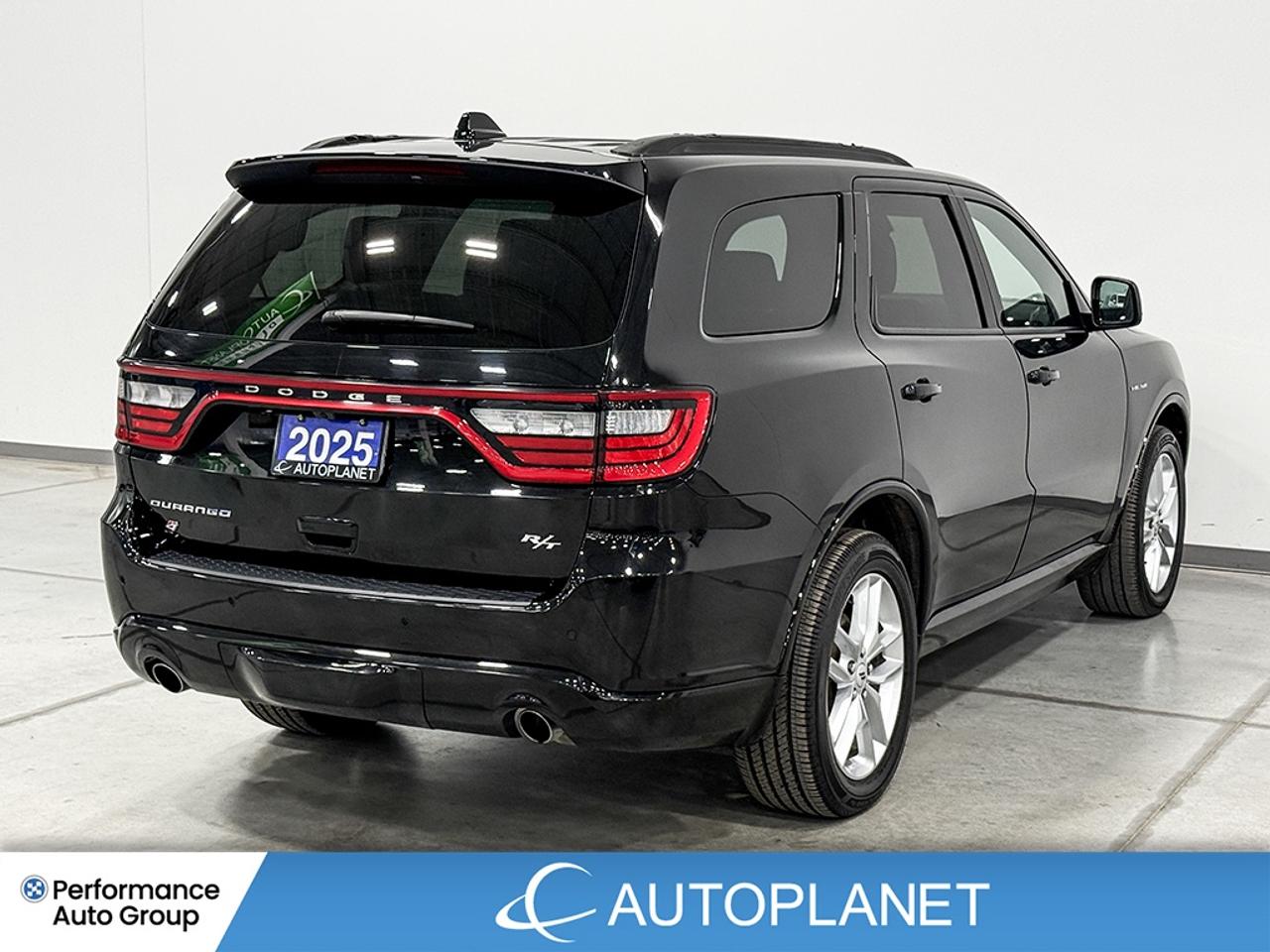 2025 Dodge Durango R/T AWD, HEMI, 7-Seater, Navi, Sunroof! Photo