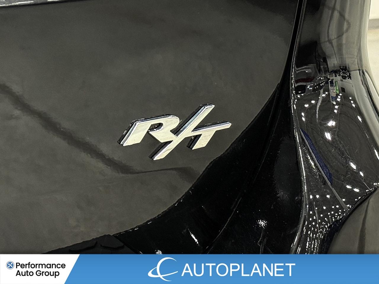 2025 Dodge Durango R/T AWD, HEMI, 7-Seater, Navi, Sunroof! Photo
