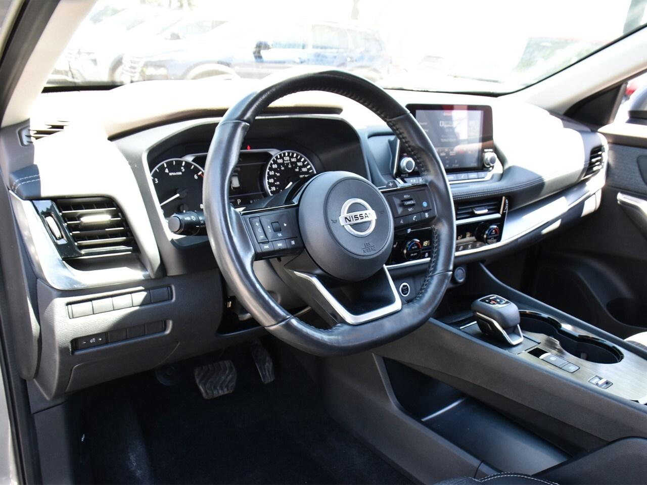 2021 Nissan Rogue SV FWD, APPLE CARPLAY, REMOTE START Photo